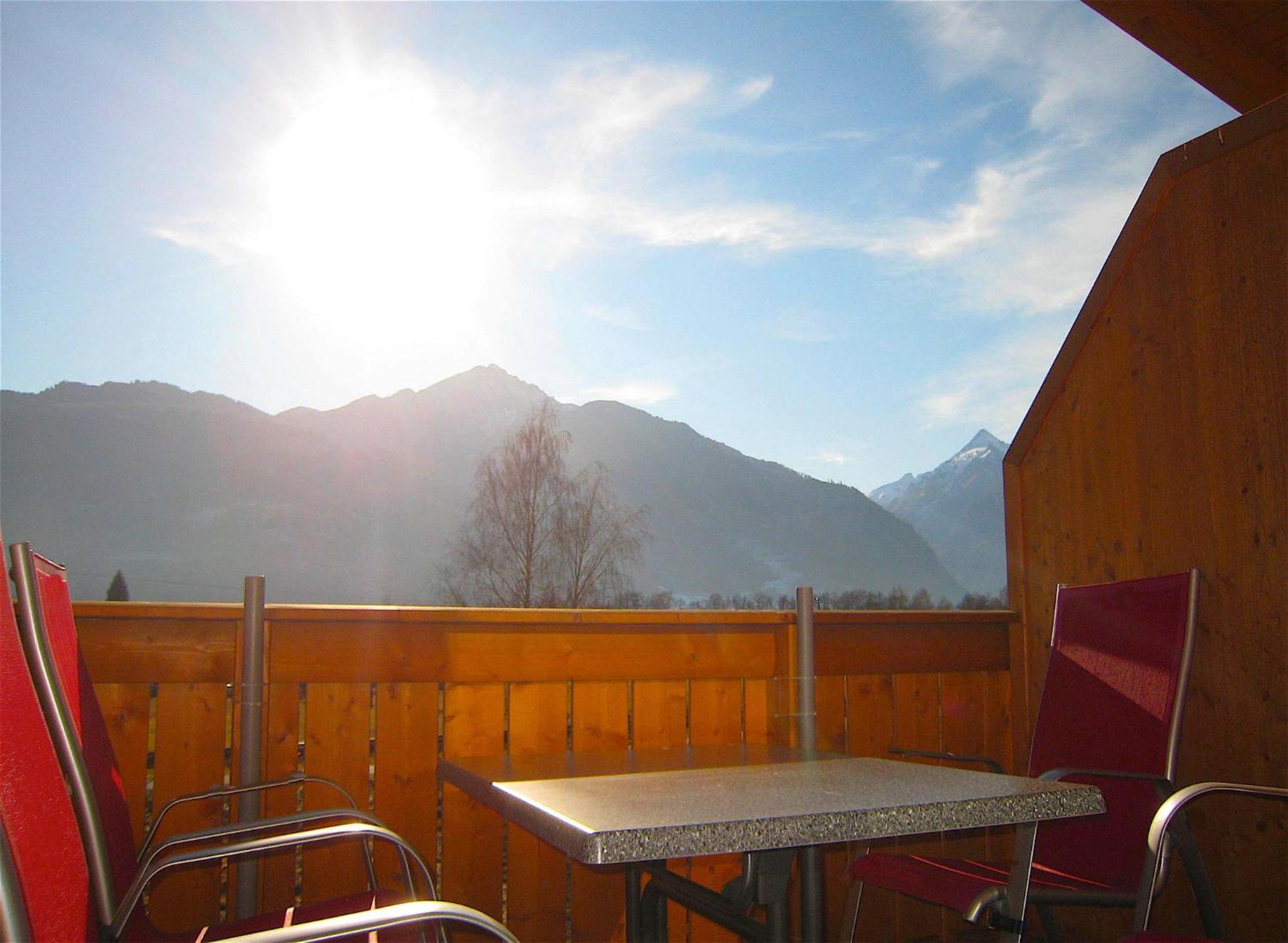 Apt Mountain View By - Alpen Apartments Zell am See Exteriör bild